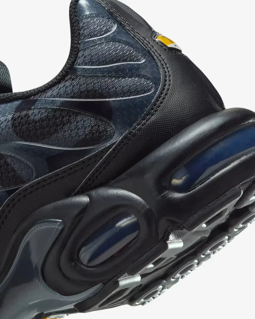 Nike Air Max Plus TN Paris Saint-Germain Grey